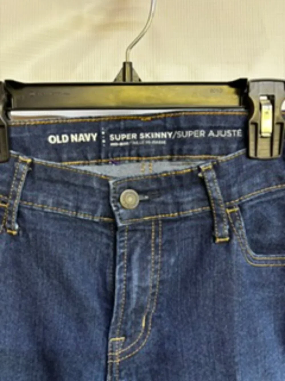 Old Navy Women’s Super Skinny Dark Wash Denim Jeans